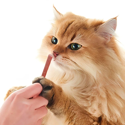 TiTBiT 0,045кг колбаски Двойное удовольствие с телятиной и печенью для кошек  фото