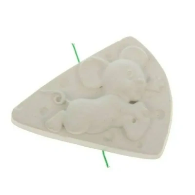 Мышильд 0,05кг Минеральный камень для грызунов Кусочек сыра фото