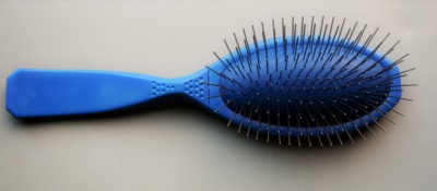 Расчёска (MADAN) MPB-M02 массажная, очень мягкая, голубая, размер M